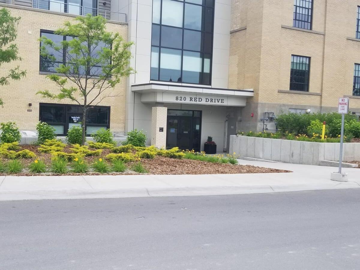 Condo On State Hospital Grounds! Traverse City Eksteriør bilde